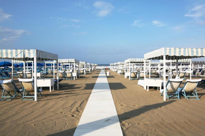Chalet In Toskana Italie Nabij Zee, Strand, Airconditioning, Zwembad, Wifi Viareggio