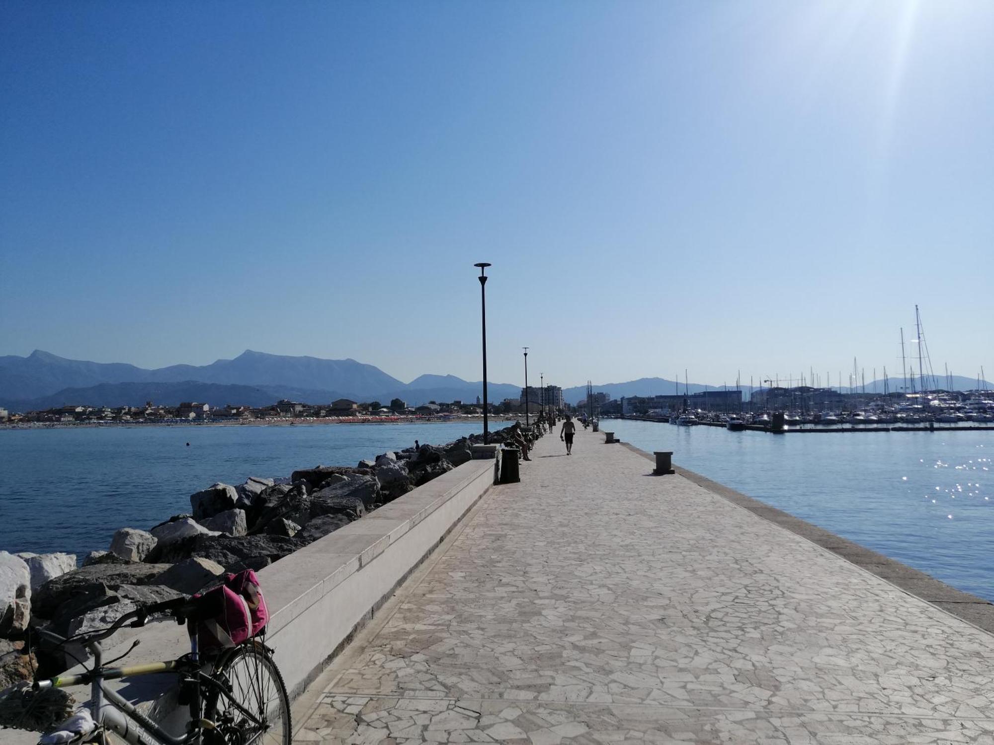 Chalet In Toskana Italie Nabij Zee, Strand, Airconditioning, Zwembad, Wifi * Viareggio